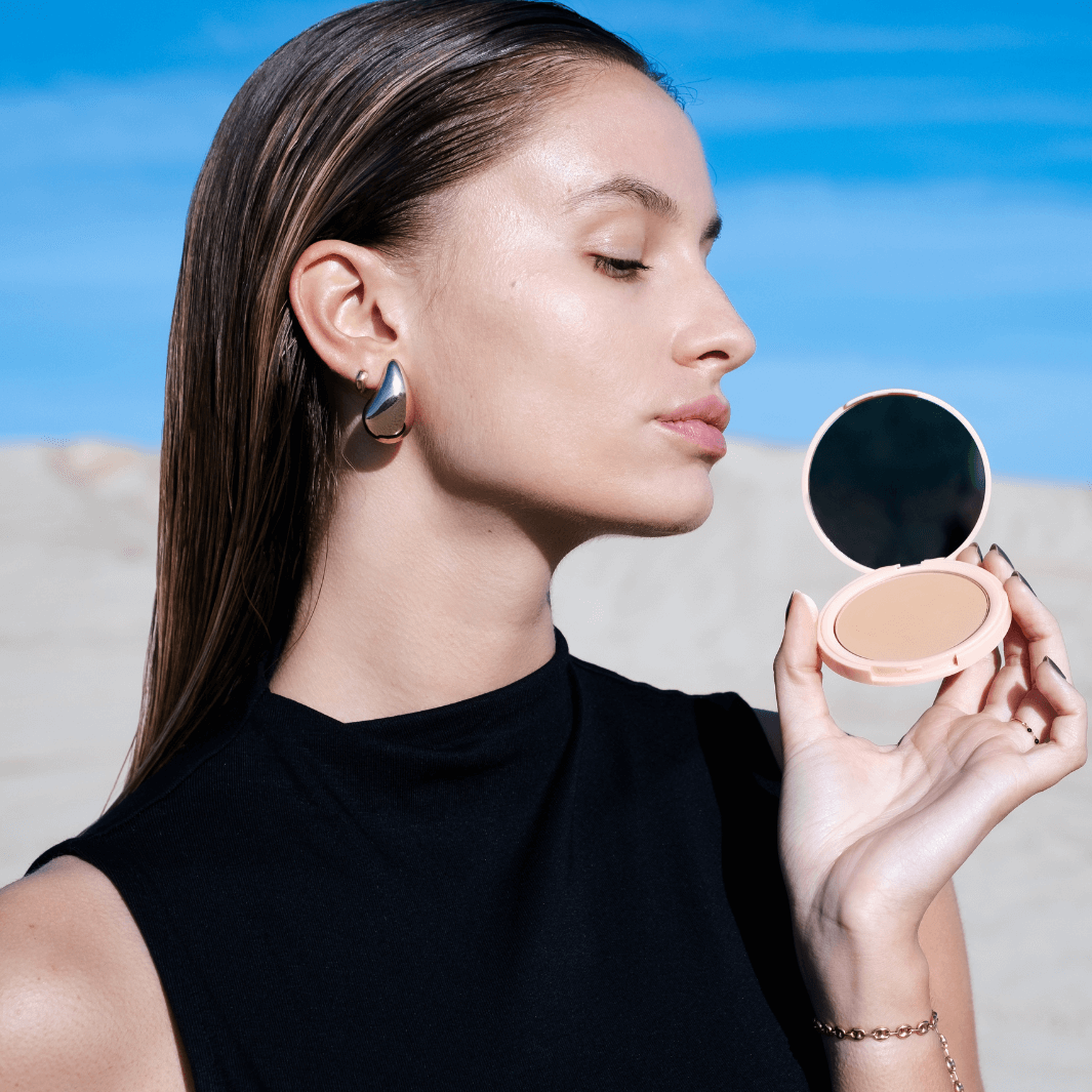 Mattierender Puder SPF15 mit pflege-infundierter Wirkung - 01 Heller Sand
