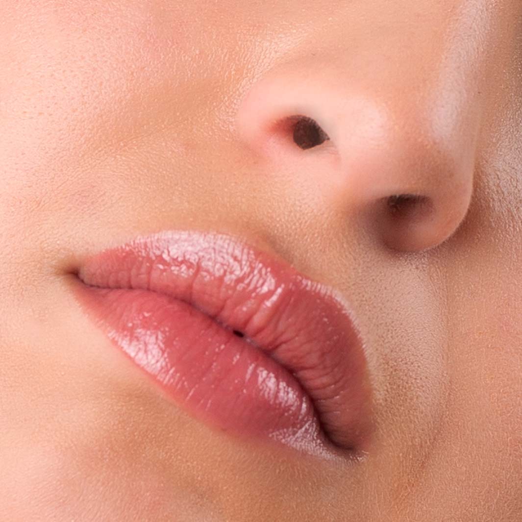 Moisturizing Lip and Cheek Balm Shade 01 Nude Beige