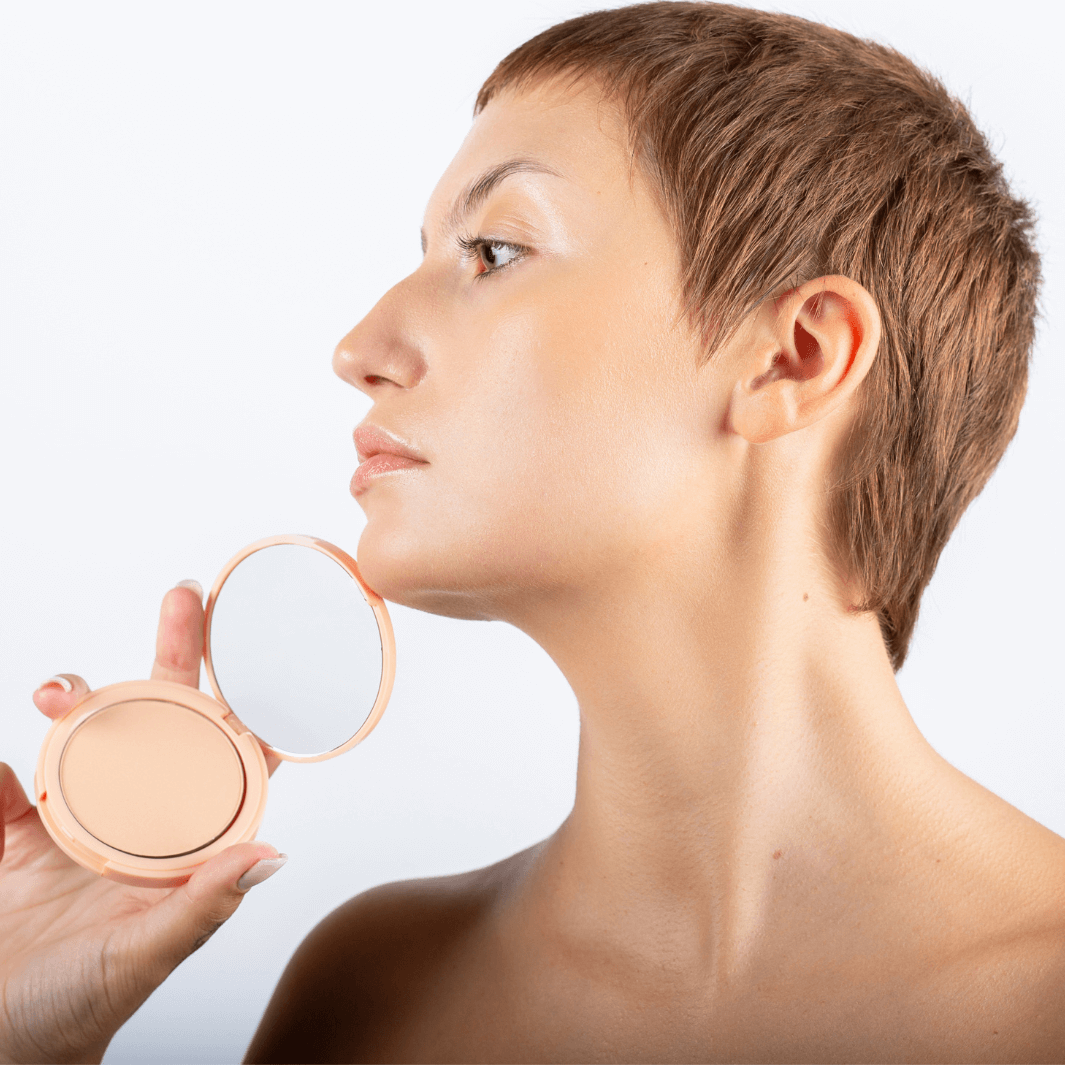 Duo-Look Teint Naturel Parfait 01 - Getöntes Serum 01 Très Claire + Mattierender Puder 01 Heller Sand